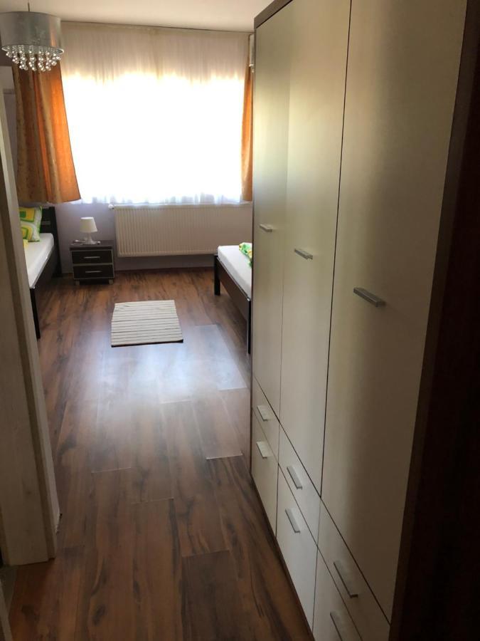Kiscsere Vendeghaz Kallosemjen Exteriér fotografie